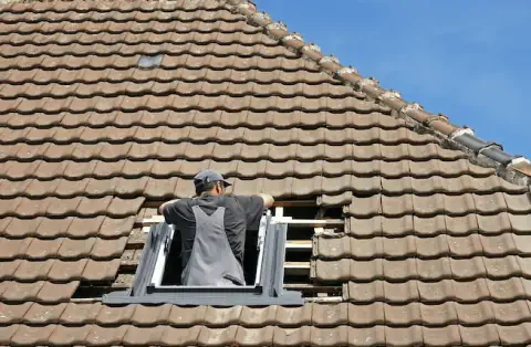 Pose de velux - Saint-Aubin-sur-Yonne